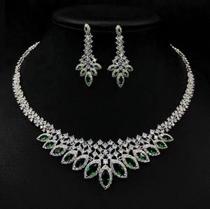 <span class=keywords><strong>2023</strong></span> nuevo conjunto de temperamento de lujo, collar de adorno con incrustaciones de perlas grandes y conjunto de pendientes, joyería de boda, 2 piezas - Product Image 3