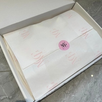 Papier d'emballage en tissu personnalisé pour l'emballage des vêtements avec des caractéristiques écologiques biodégradables