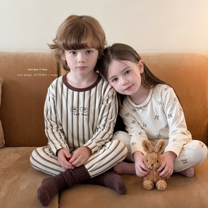 Pijamas Térmicos de Algodón con Estampado de Frutas para Niños, 95.5% Algodón, 4.5% Elastano, Cuello Redondo, Capa Base, Otoño Invierno, Unisex - Product Image 1