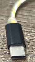Adaptador DAC Portátil Tipo C a 4.4mm, Blindado con Metal Negro, Cable Trenzado Plateado y Dorado, para Android, PC, HiFi sin Pérdidas