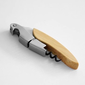 Ouvre-bouteille créatif portable en acier inoxydable pour <span class=keywords><strong>vin</strong></span> et bière avec tire-bouchon, couteau à <span class=keywords><strong>vin</strong></span> multifonctionnel et logo personnalisé - Product Image 3