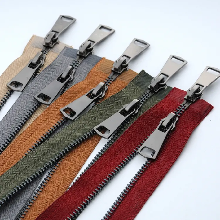 Wholesale Factory Low MOQ Clothes Zippers Double Open End #5 Zipper Custom Black Nickle Brass Metal Zipper