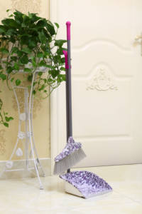 סיטונאי מברשת ביתית פלסטיק סיטונאי מטאטא מטאטא ומחבת סט עם הדפסה - Product Image 4