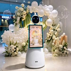 Borne photo robotisée double caméra pour événements : capture simultanée photo et vidéo - Product Image 1