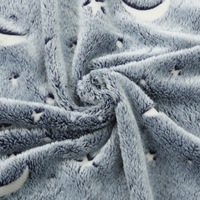 Vente en gros de flanelle douce fluorescente de nuit magique mignonne colorée pour enfants couverture lumineuse lueur sombre