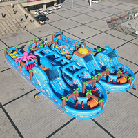 Parc d'attractions gonflable géant personnalisé pour l'extérieur, parcours d'obstacles, aire de jeux gonflable tout-en-un, fournisseur de grands châteaux gonflables