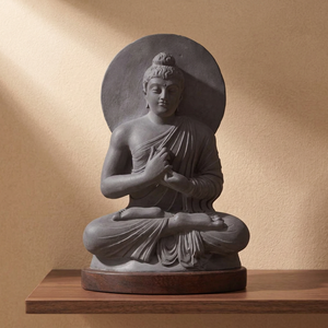 Statue de Bouddha prédicateur de style Gandhara, fabriquée à la main |   Réplique d'art grec-bouddhiste antique |   Sculpture de Bouddha méditant pour la maison - Product Image 1