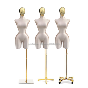Manichino Donna Curvy Mezzo Busto all'Ingrosso, Modello BBL con Seno e Natiche Grandi, Manichino Femminile Plus Size Oro Champagne con Testa - Product Image 1