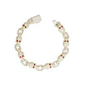 Bracelet Crâne en Or 14K Plaqué Or de Qualité Supérieure avec Diamants et Yeux de Rubis, Coupe Ronde Brillante, Style Punk Unisexe, Idéal au Quotidien - Product Image 1