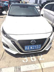 Nissan Altima Usata 2019 2020 2021 2.0L CVT Benzina Berlina Guida a Sinistra Spaziosa Confortevole Efficiente nei Consumi Ben Tenuta - Product Image 2