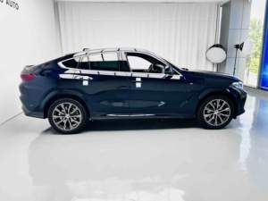 <span class=keywords><strong>BMW</strong></span> X6 2021 XDrive30i M Sport d'occasion, conduite à gauche, avec phares à LED, sièges en cuir, volant multifonction, SUV coupé de luxe - Product Image 4