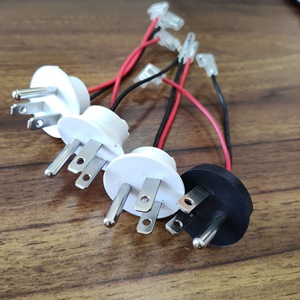 ปลั๊กไฟฟ้า 120V 15A มาตรฐาน พร้อมสายดิน พลาสติก สำหรับที่อยู่อาศัย ใช้งานทั่วไป - Product Image 1