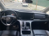 20212022 GAC Trumpchi M8 390T Luxury 7 Seater MPV Putih LHD Otomatis Bensin Mobil Bekas untuk Bisnis Afrika