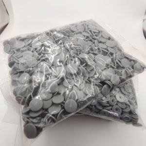 Sẵn sàng để tàu tối màu xám T3 10.7mm 10000pcs nhựa Báo Chí Snaps <span class=keywords><strong>Fastener</strong></span> Studs - Product Image 2