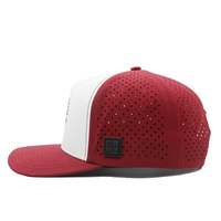 Gorra de Béisbol Unisex OEM Brimz Personalizada de Dos Colores, Rojo y Blanco, con Logotipo Bordado a Mano, 5 Paneles, Diseño de Puntos de Popelina de Poliéster de Alta Calidad