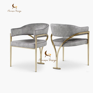 Chaise de salle à manger de luxe en acier inoxydable doré en forme de V, la plus récente, en velours, pour hôtels et restaurants (vente en gros) - Product Image 1