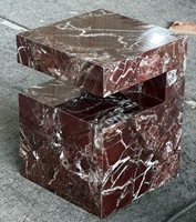 Table d'appoint carrée en marbre rouge naturel haut de gamme, design géométrique moderne découpé, mobilier de luxe pour salle à manger, chambre et maison