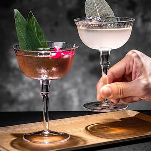 Tùy Chỉnh Trong Suốt Gân Martini Glass Coupe Cup Sọc Nước Trái Cây Ly Trang Trí Cocktail Rượu Sâm Banh Martini Kính Thanh - Product Image 5