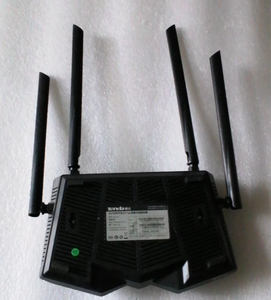 Routeur Wi-Fi Tenda <span class=keywords><strong>AC11</strong></span> double bande <span class=keywords><strong>AC1200</strong></span> avec ports Gigabit, 5 antennes à gain élevé 6dBi, connecteur SC, équipement fibre optique FTTH - Product Image 2