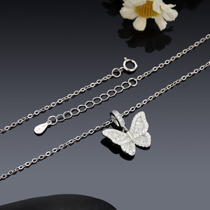 Future Angel Nuova Collana con Ciondolo a Forma di Farfalla in Zirconia, Trendy e Stilosa, Unisex in Argento Puro S925 - Product Image 4
