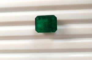 Elegance stunning 10.12 carat Green Emerald Panna beautifully <b>crafted</b> Emerald Gemstone Handmade Bulk Product - Product Image 4