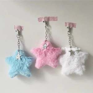 พวงกุญแจตุ๊กตาดาวสีชมพู ขาว น้ำเงิน โลหะผสม สไตล์เกาหลีหวานสดใส น่ารัก ใช้ตกแต่งกระเป๋าเป้ - Product Image 1