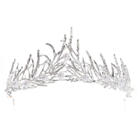 Vente en gros Zhejiang Rosa Bessie RS086 Bijoux de cheveux de haute qualité, couronne de perles et strass, tresse pour bal de promo, anniversaire, mariage