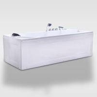Appartement avec bain à remous et baignoire à air de qualité supérieure avec drain