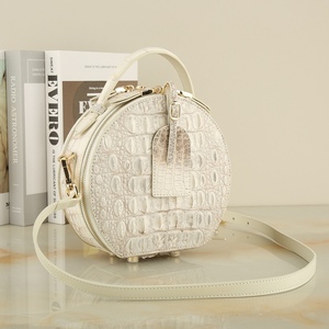 Sac à main personnalisable en cuir de crocodile véritable blanc – Sac de luxe à porter à l'épaule, en bandoulière et à la main |   Sac de créateur OEM - Product Image 2