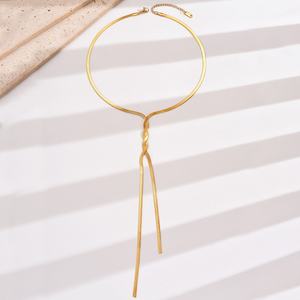 Nouveau collier en acier inoxydable plaqué or serpent plat, design polyvalent et tendance pour les femmes, bijoux de fête et de fiançailles - Product Image 2