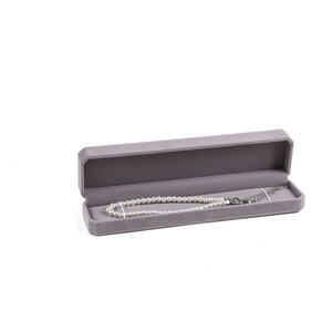Caja de Joyería de Terciopelo con Logotipo Personalizado, Forma Rectangular Larga, Cierre de Hebilla, Caja de Regalo Popular para Exhibición y Almacenamiento de Collares, para San Valentín - Product Image 3