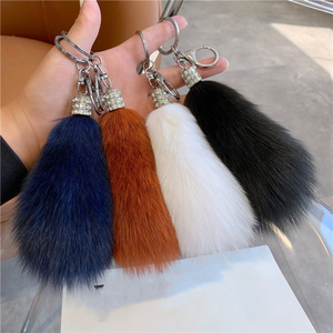 Porte-clés <span class=keywords><strong>en</strong></span> <span class=keywords><strong>fourrure</strong></span> de renard véritable de haute qualité, grand <span class=keywords><strong>pompon</strong></span>, pendentif de sac, porte-clés pour femme, porte-clés <span class=keywords><strong>en</strong></span> <span class=keywords><strong>fourrure</strong></span> moelleuse, cadeaux pour filles - Product Image 3