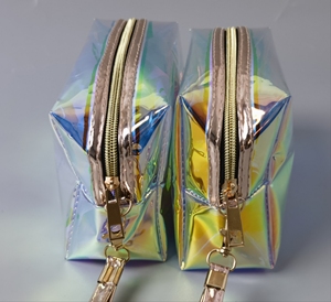 Personalized Luxurious Plastic Pvc Holographic Makeup Bag Hanging Travel Storage Zipper Bag - Product Image 3