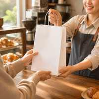 Sacs en papier kraft blanc en gros avec poignées torsadées, sacs cadeaux, sacs de courses, sacs à emporter pour boulangerie, impression de logo personnalisée OEM