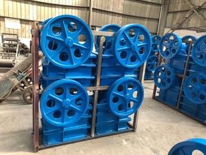 Small Gold Ore Crushing Plant Mini <strong>Jaw</strong> <strong>Crusher</strong> Machine Construction Mining Lab Hand Application Motor Bearing Core Stock on Sale - Product Image 2