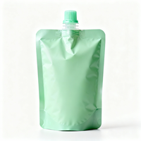 Sacs d'emballage en plastique PE personnalisés à prix d'usine, sacs à bec verseur imperméables pour jus, pour boissons