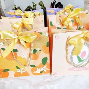 Sacs cadeaux de petite taille en PP écologiques à imprimé floral de style chinois avec poignée en corde pour mariages, anniversaires, boutiques, événements festifs - Product Image 1