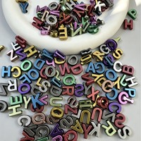 Perles de lettres colorées électroplaquées 9x12mm, lot en vrac et perles en vrac en gros pour la fabrication de bijoux et l'artisanat DIY