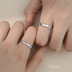 Bagues de couple en argent sterling S925, motif chat et chien de dessin animé, bords ondulés mignons, bagues assorties avec alphabet, bijoux en gros - Product Image 4