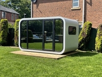 Cabine modulaire Apple d'exportation avec système sanitaire complet, capsule incurvée facile à transporter pour projets touristiques