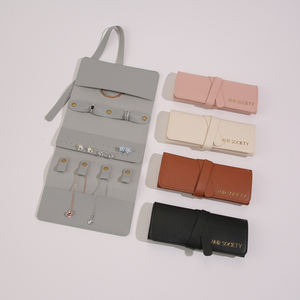 Sac de rangement portable et pliable pour bijoux, en cuir PU, écologique, avec logo personnalisé, idéal pour les voyages et les boucles d'oreilles - Vente en gros - Product Image 1