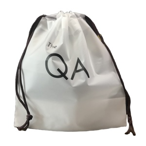 Sac à cordon transparent givré en EVA avec logo personnalisé imprimé, sac d'emballage cadeau pour maquillage - Product Image 1