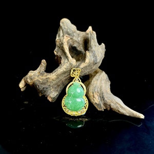 Colgante de Jadeíta Birmana Natural de Grado A, Colgante de Calabaza de Jadeíta Birmana, Colgante de Jadeíta para Mujer (Con Certificado) - Product Image 4
