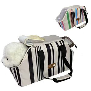 Bolsa de Viaje Transpirable y Ligera de Nailon con Cierre de Cremallera para Perros y Gatos, Tipo Bandolera/Cruzada - Product Image 1