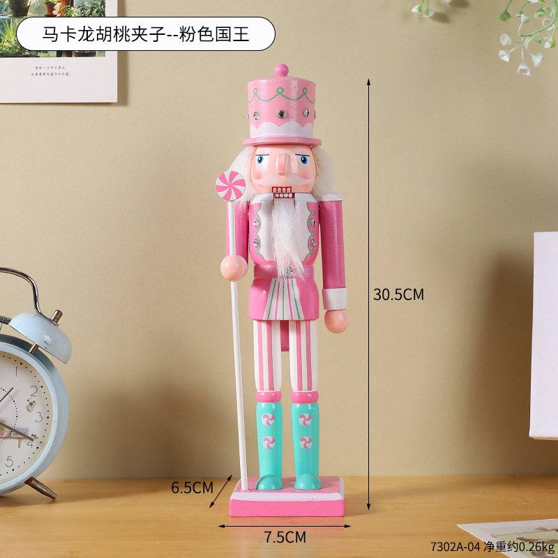 7302A-04 Cascanueces Macaron - Rey Rosa