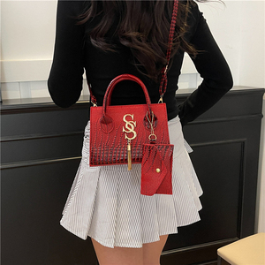Borse Donna all'Ingrosso Sac à Main Femme Borse a Spalla Donna Borsa Rossa Effetto Coccodrillo Resistente Borsa da Chiesa Sunday Best Prezzo di Fabbrica 2026 - Product Image 3