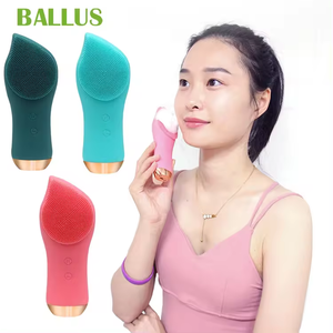 Sikat pembersih wajah silikon ultrasonik, pemijat getaran dapat diisi ulang dengan pemanasan - Product Image 2
