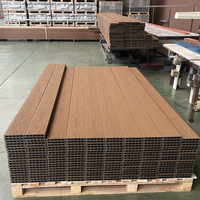 Plancher composite antidérapant pour terrasses de piscine et jardins – Style turc moderne