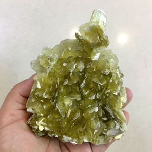 Pierres de quartz de guérison en lépidolite jaune naturelle, cristaux minéraux rugueux, tranche de mica doré, vente en gros - Product Image 6