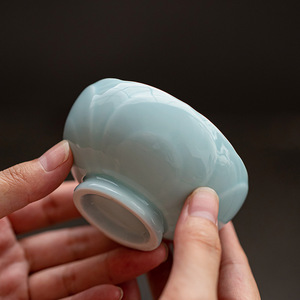 Tasse à thé en céramique Lotus, design chinois traditionnel, service à thé Kung Fu, tasse individuelle pour le thé de l'après-midi - Product Image 2